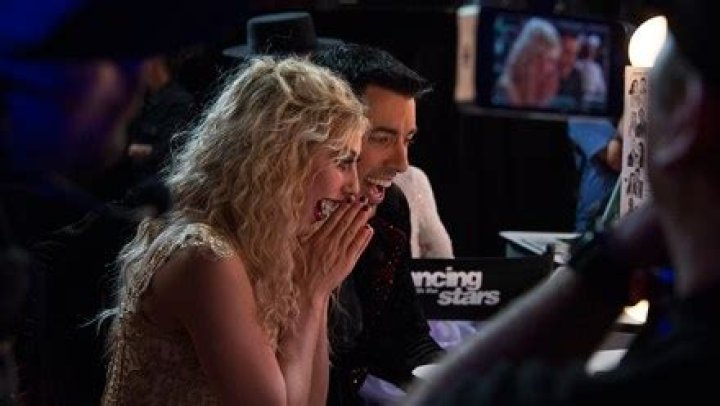 The Pros Shine With 2 Hours Of Live Entertainment – Hollywood Life