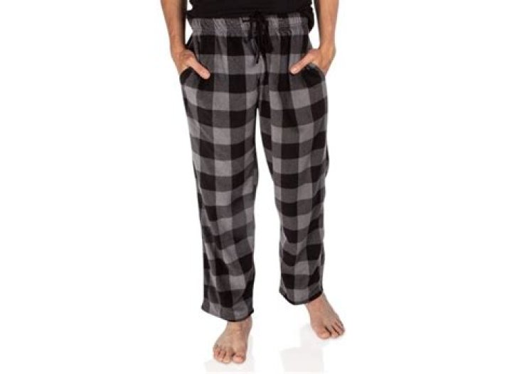 The Top Plaid Pajama Pants for 2024 – Reviews by Hollywood Life – Hollywood Life