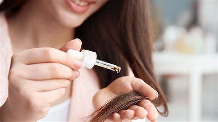 TikTok Is Calling This Oil ‘Magic In A Bottle’ For Hair Growth – Hollywood Life