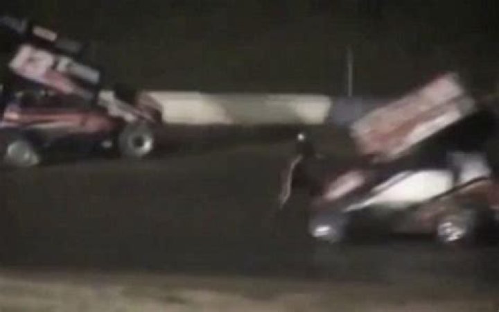 Tony Stewart & Kevin Ward Jr. Crash — See Pics Of The Drivers – Hollywood Life