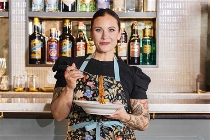 ‘Top Chef’ Alum Karen Akunowicz On Celebrating Pride Month – Hollywood Life