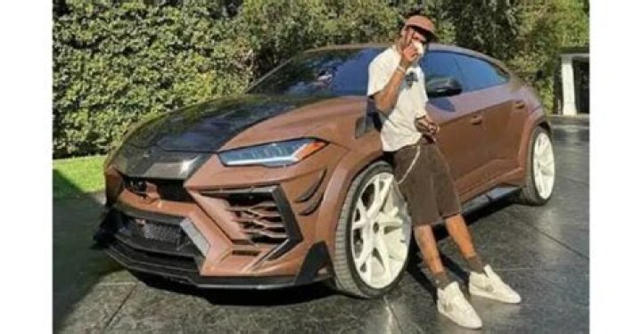 Travis Scott Pulled Over In Lamborghini: Photos – Hollywood Life