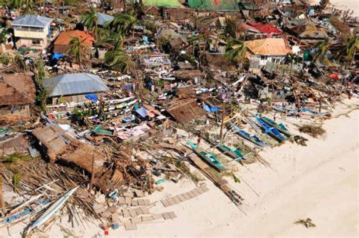 Typhoon Haiyan: Estimated 1,200 People Killed In Major Philippine City