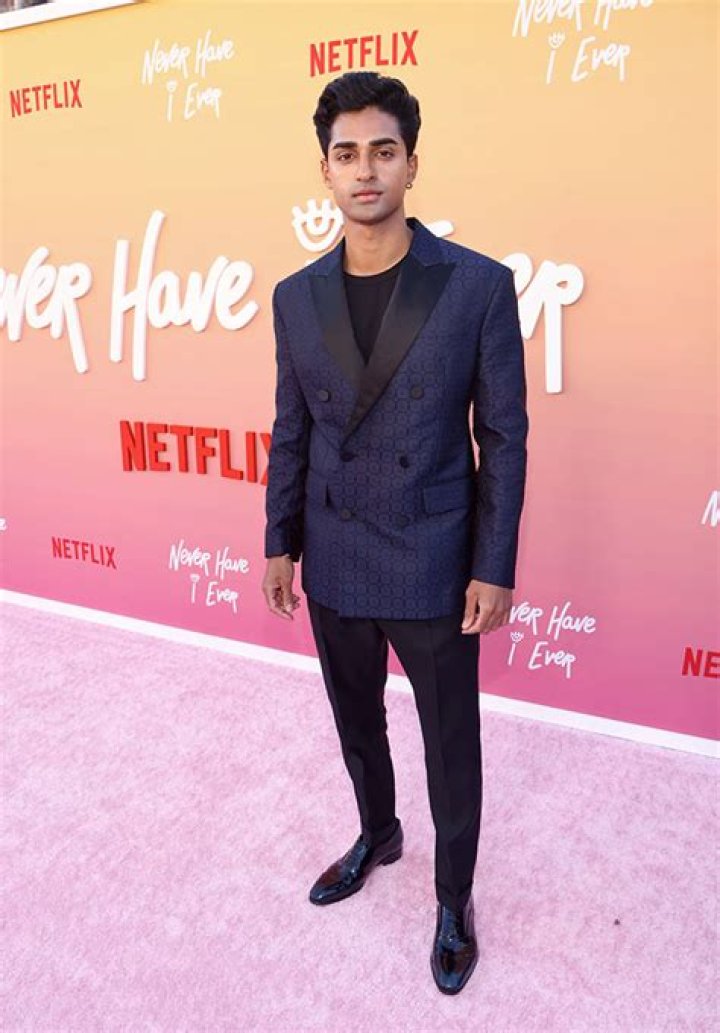 Who Is Anirudh Pisharody? He Plays Des In ‘Never Have I Ever’ Season 3 – Hollywood Life
