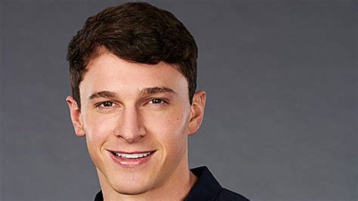 Who Is Connor Saeli? 5 Things About ‘Bachelorette’ Contestant – Hollywood Life