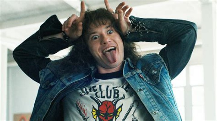 Who Is Joseph Quinn? About The New Breakout Star Of ‘Stranger Things’ – Hollywood Life